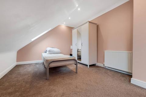 110 Semley Road, London, SW16 4PJ