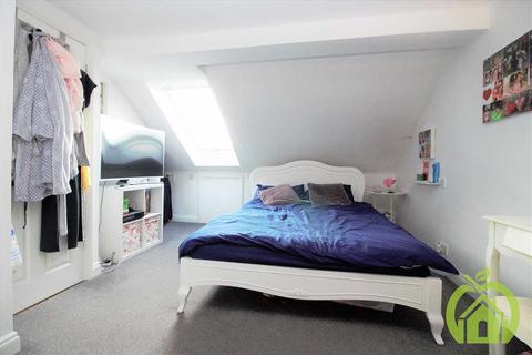 6 bedroom detached house for sale - STANDEN AVENUE, HORNCHURCH