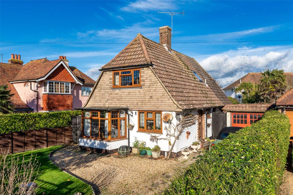 Willowhayne Avenue, East Preston... 2 bed detached house £525,000