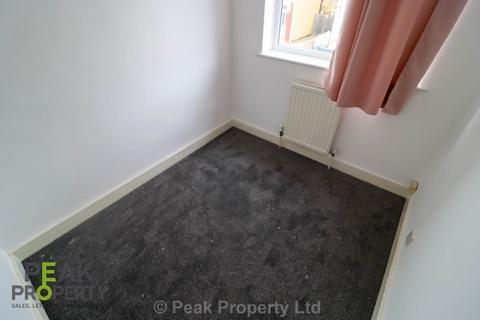 2 bedroom flat to rent, Southview Drive, Westcliff On Sea SS0