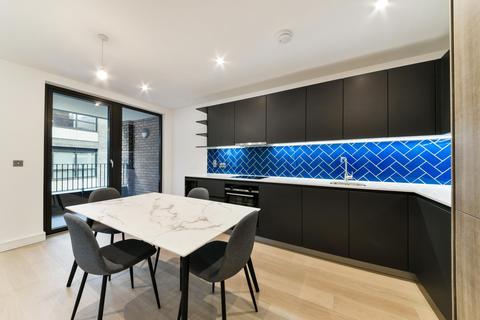 3 bedroom apartment to rent - Rosewood Building, Shoreditch Exchange, London, E2