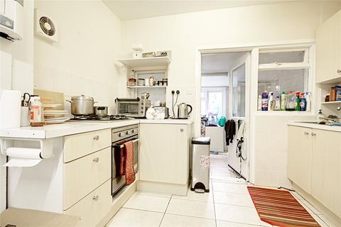 3 bedroom terraced house to rent, High Street, ENFIELD, Middlesex, EN3