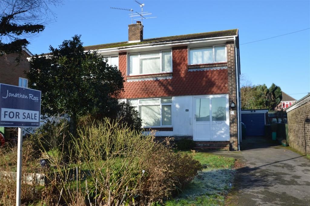 Spring Close, Fair Oak 3 bed semidetached house £320,000