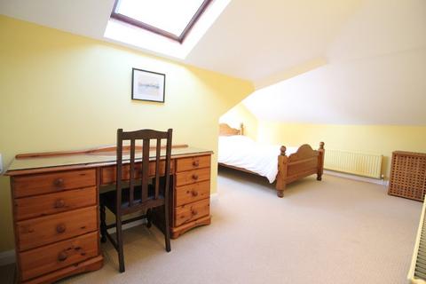 2 bedroom flat to rent, Westerfield Road, Ipswich IP4