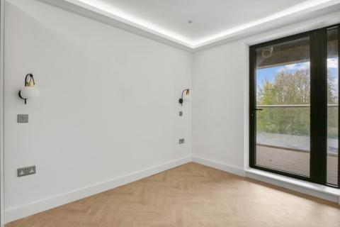 3 bedroom apartment to rent - Ridge Way Croydon CR2