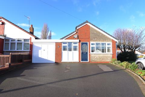 3 bedroom detached bungalow for sale - Quinton Avenue, Great Wyrley, Walsall, WS6 6LP