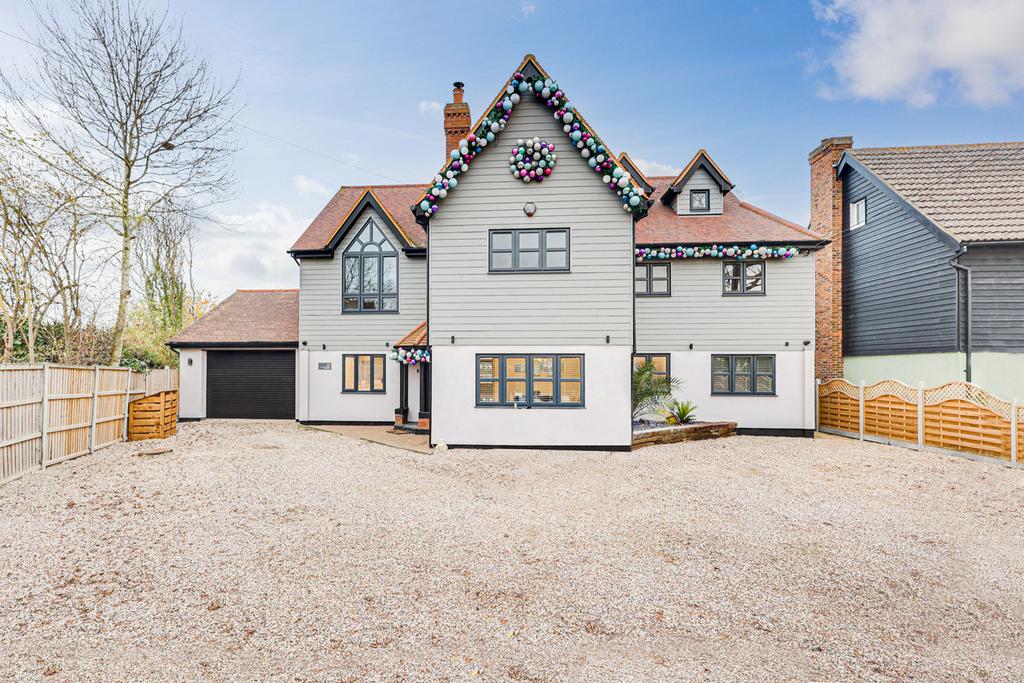 Burnham Road Latchingdon, Chelmsford, CM3 5 bed detached house for sale