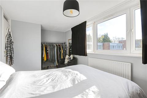 3 bedroom apartment for sale - Dunsford Way, London, SW15