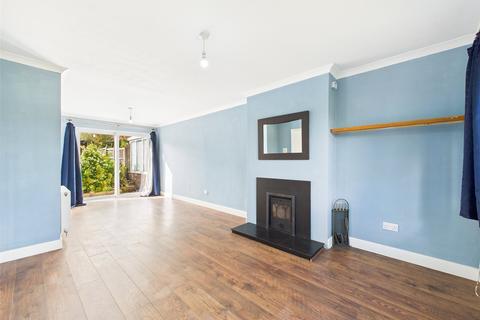 3 bedroom semi-detached house to rent, Grebe Close, Abbeydale, Gloucester, Gloucestershire, GL4