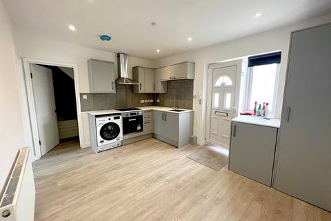 2 bedroom apartment to rent, Boundary Road, Hove BN3 4EF