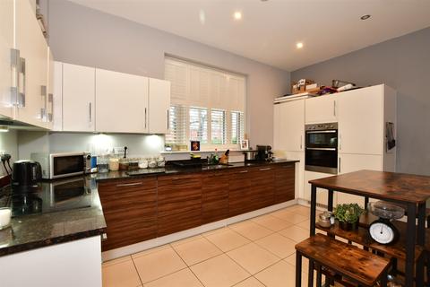 3 bedroom end of terrace house for sale - Greenwich Avenue, Brentwood, Essex