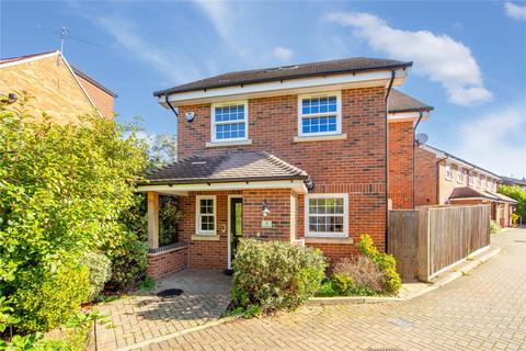 4 bedroom detached house to rent - Battlers Green Drive, Radlett, Hertfordshire, WD7