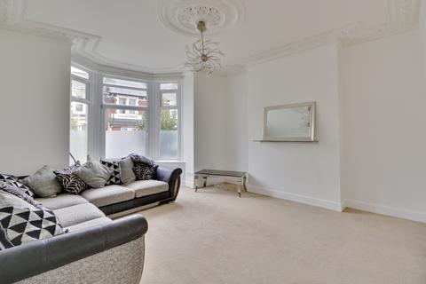 2 bedroom apartment for sale, Gladys Avenue, Portsmouth