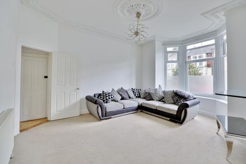 2 bedroom apartment for sale, Gladys Avenue, Portsmouth