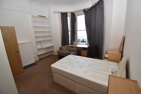 1 bedroom in a house share to rent, Leam Terrace, Leamington Spa, Warwickshire, CV31