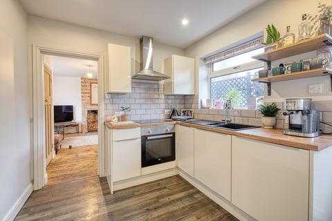 2 bedroom terraced house for sale, Cavell Road, Norwich, NR1.