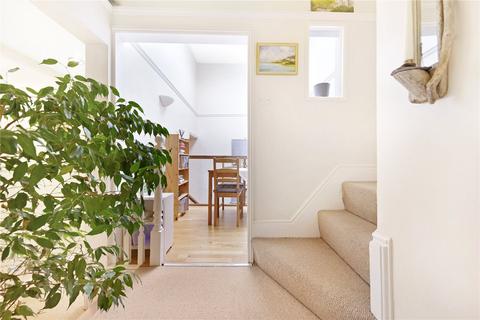 2 bedroom apartment to rent, Surbiton Hill Road, Surbiton, KT6