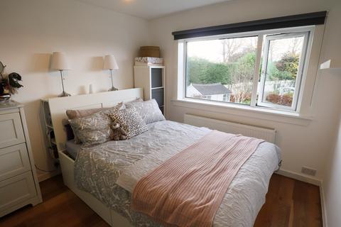 37 Kippen Drive, Clarkston, Glasgow, G76 8JH
