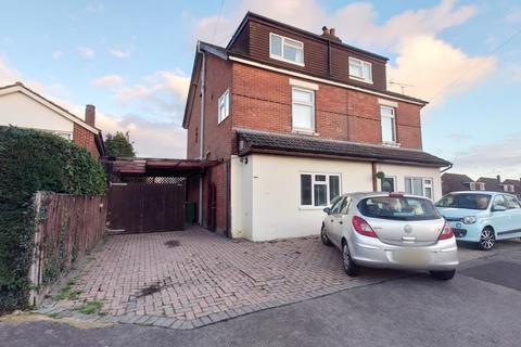 4 bedroom semi-detached house for sale - Eastleigh