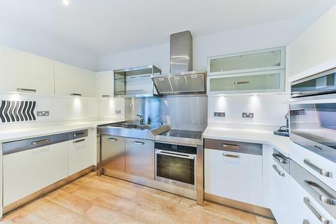 3 bedroom townhouse to rent - Halcyon Wharf, 5 Wapping High Street, London, E1W