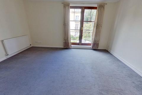 3 bedroom terraced house to rent, Huntingdon Place, Edinburgh, EH7