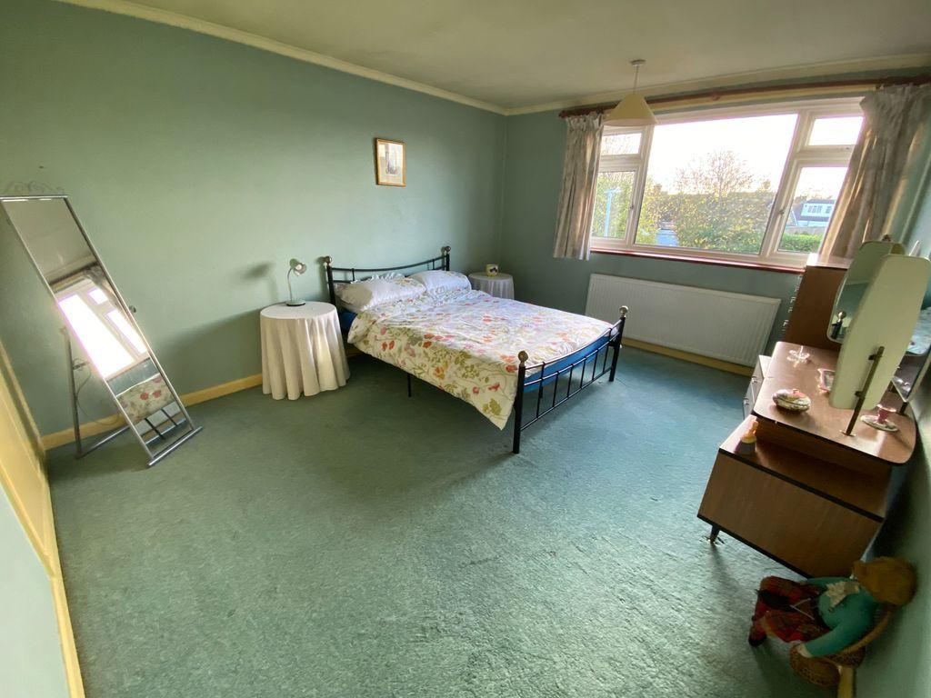 Bedroom 1 (Double)