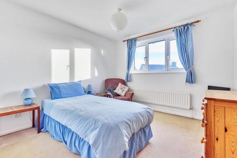 27 Hurdeswell, Long Hanborough, Witney, OX29 8DQ