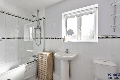 2 Baileys Mead, Royal Wootton Bassett, Swindon, SN4 8LH