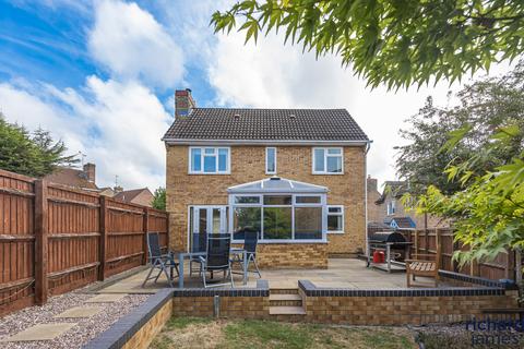 2 Baileys Mead, Royal Wootton Bassett, Swindon, SN4 8LH