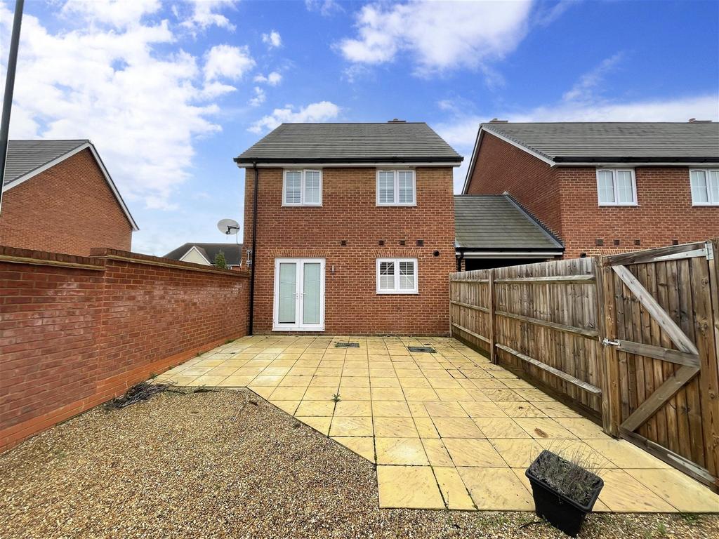 Beacon Avenue, Kings Hill, West... 3 bed detached house £475,000