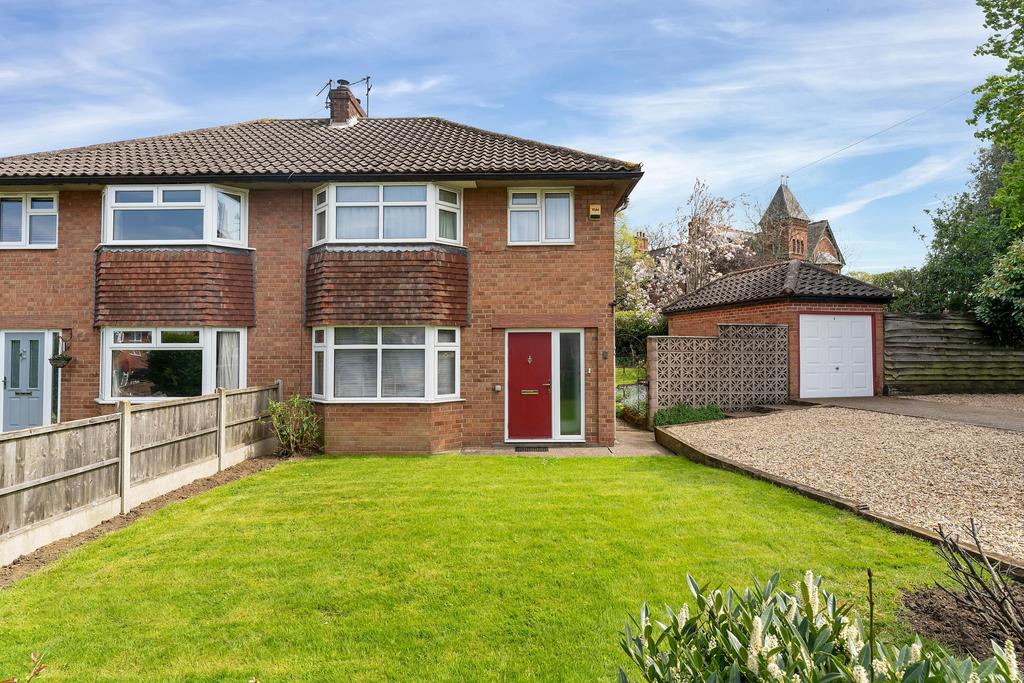 Wicklow Avenue, Melton Mowbray, LE13 3 bed semidetached house for sale