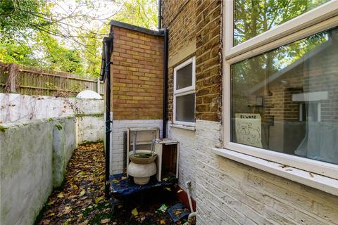 2 bedroom flat for sale - Umfreville Road, London, N4