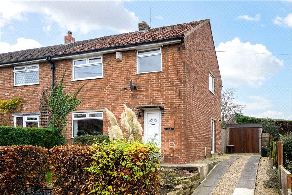 King Avenue, Horsforth, Leeds, West Yorkshire 3 bed end of