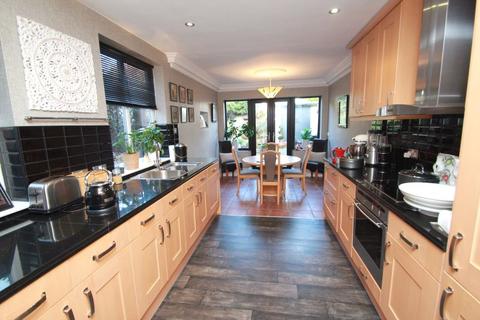 114 Alexandra Road, Southend-on-sea, SS1 1HB