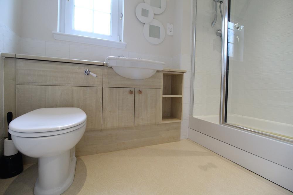 Bedroom 2 en−suite