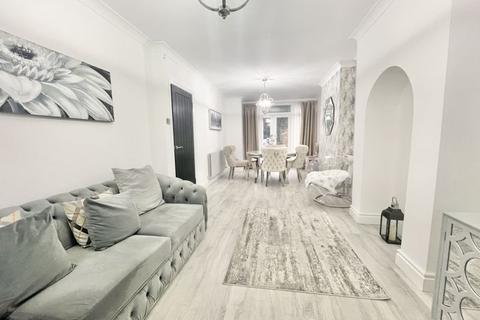 31 Hazelhurst Road, Castle Bromwich, Birmingham, B36 0BH