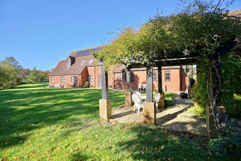 6 bedroom detached house for sale - Rotten Row, Riseley, Bedford, MK44