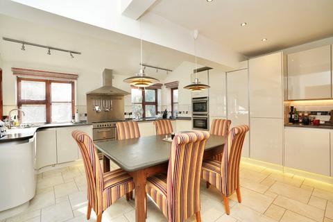 6 bedroom detached house for sale - Rotten Row, Riseley, Bedford, MK44