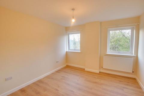 2 bedroom apartment to rent, Lower Bristol Road, Bath