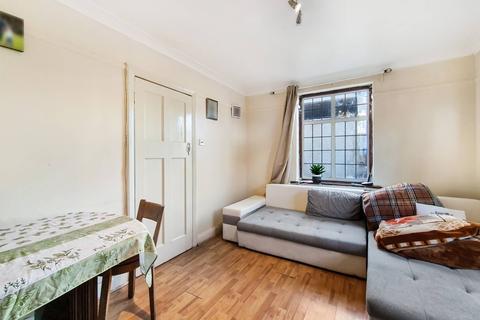 11 Fairgreen Road, Thornton Heath, CR7 7EX