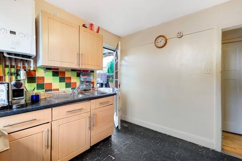 11 Fairgreen Road, Thornton Heath, CR7 7EX