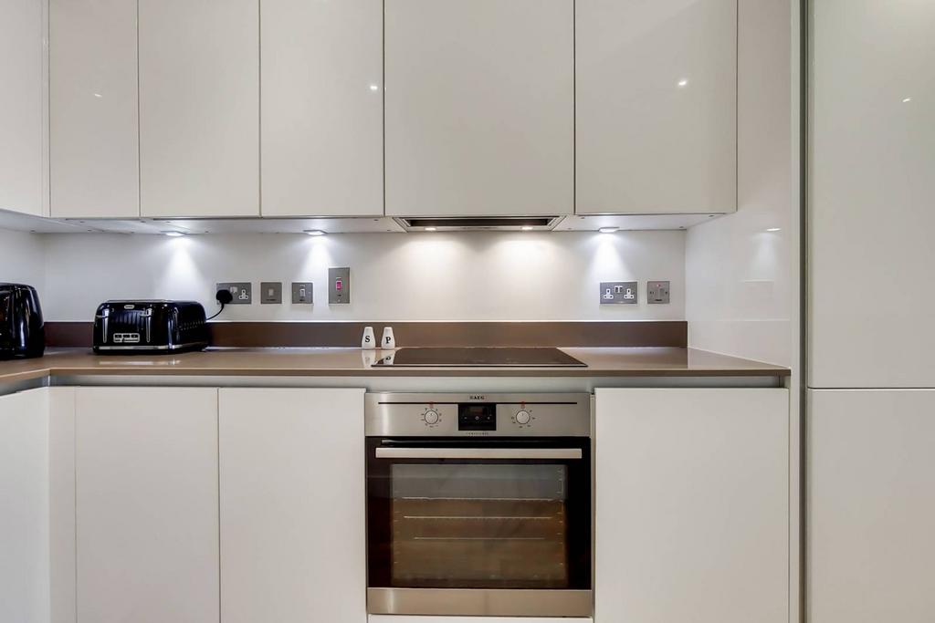 Harper Studios, Woolwich, London, SE18 1 bed flat for sale £270,000