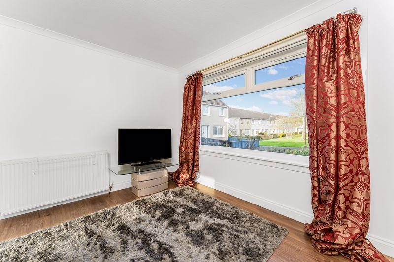 139 Mansefield, East Calder. 3 bed terraced house £153,000