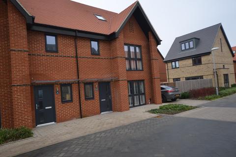4 bedroom end of terrace house to rent - Marchment Square, Peterborough, PE3