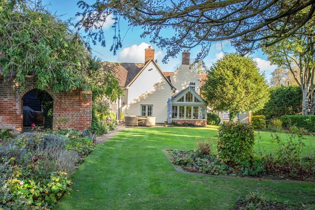Cage End, Hatfield Broad Oak, Stortford, CM22 6 bed detached