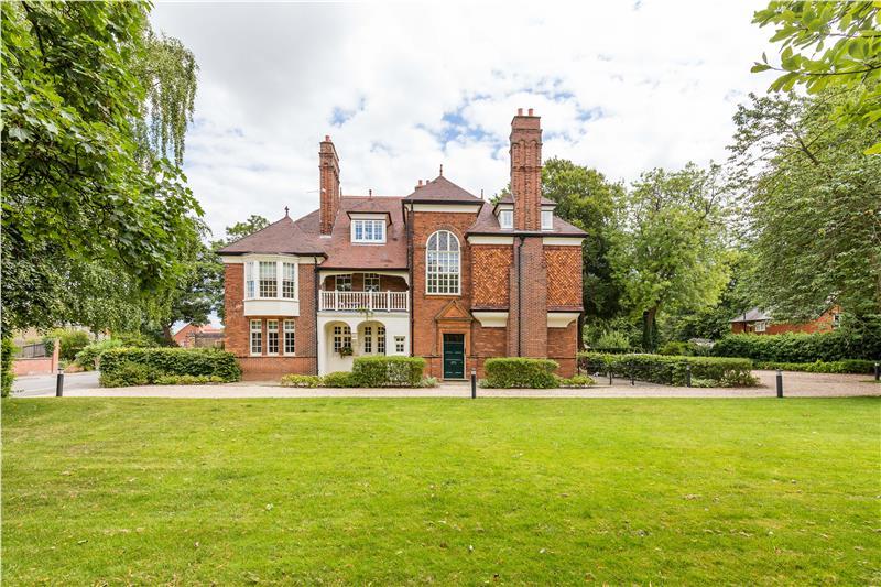 6, St. Nicholas House, 70 Newport, Lincoln, Lincolnshire, LN1 3DP 2 bed