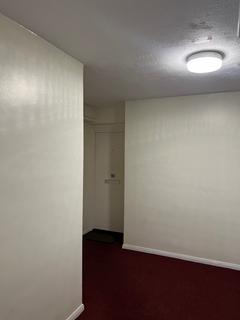 2 bedroom flat to rent, Flat , Hillview Court, - Roxborough Road, Harrow