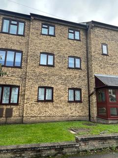 2 bedroom flat to rent, Flat , Hillview Court, - Roxborough Road, Harrow