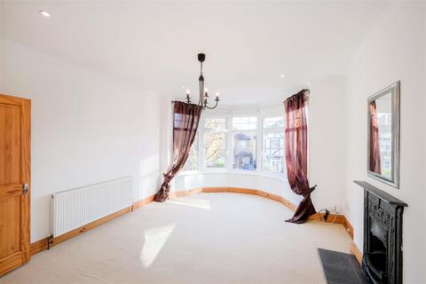 2 bedroom flat to rent - Beresford Road, Chingford, E4 6ED