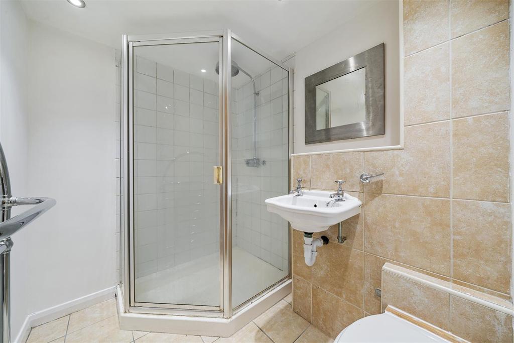 Flat 3, 1 Milton Avenue N6 5 QF-3.jpg